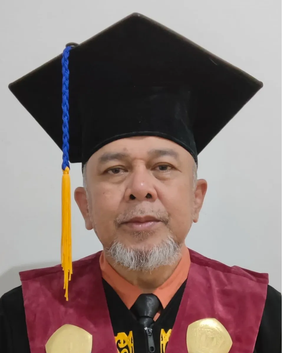 dr.. Danial, M.Kes.