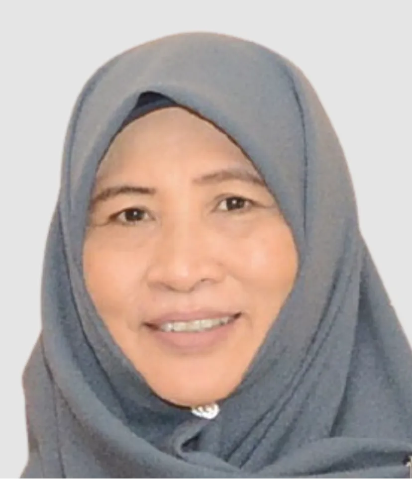 Dra. Hj. Sitti Badrah, M,Kes